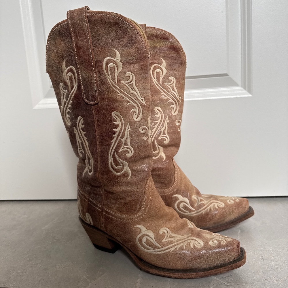 Corral Boots Tan Embroidered Western Boots